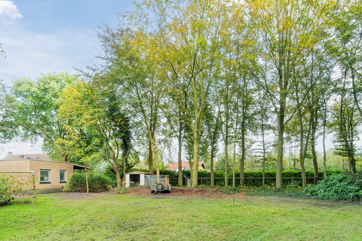 Foto 77 van Spoorstraat 12