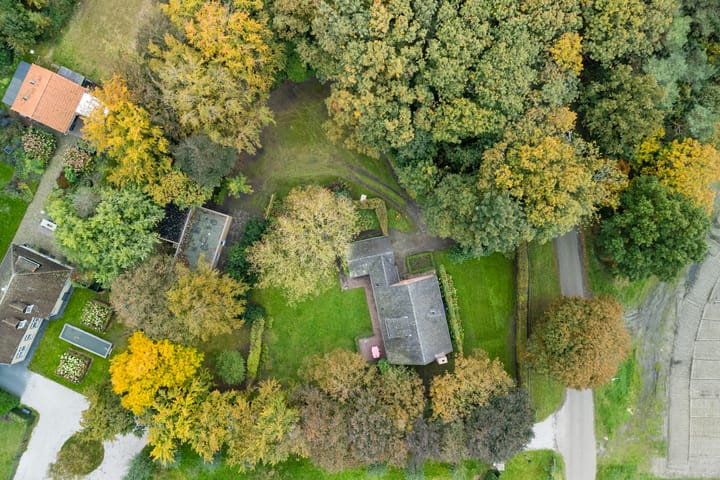 Foto 82 van Spoorstraat 12