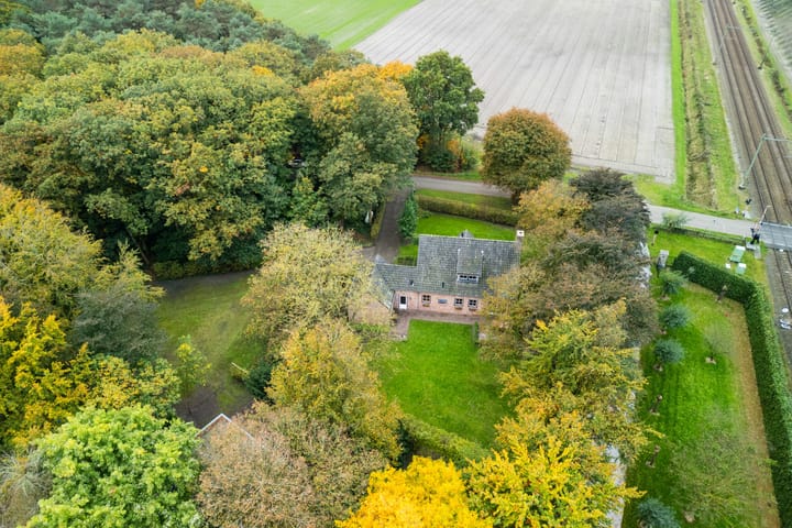 Foto 86 van Spoorstraat 12