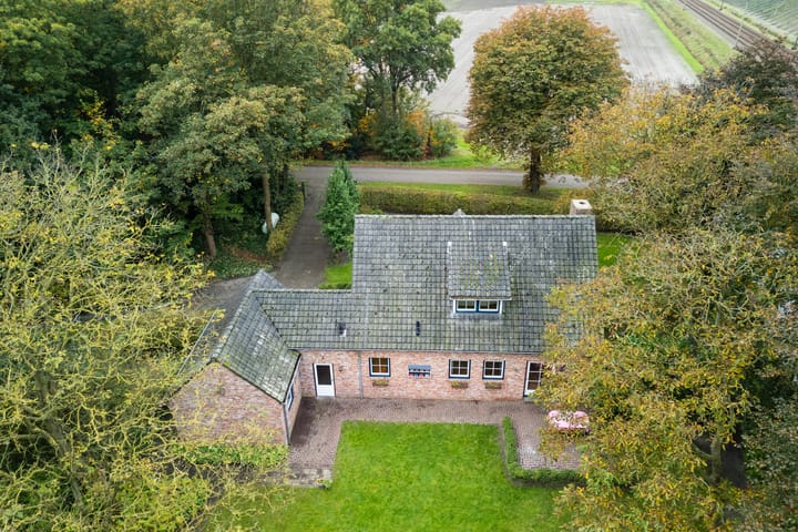 Foto 87 van Spoorstraat 12