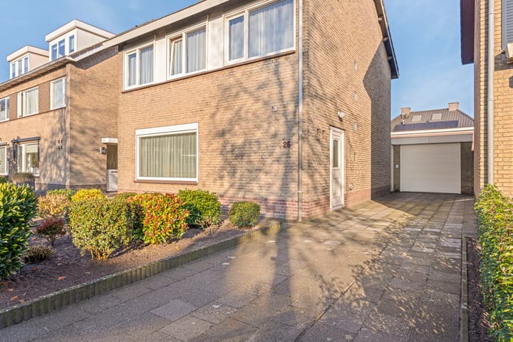 Foto 4 van Van den Houtstraat 26