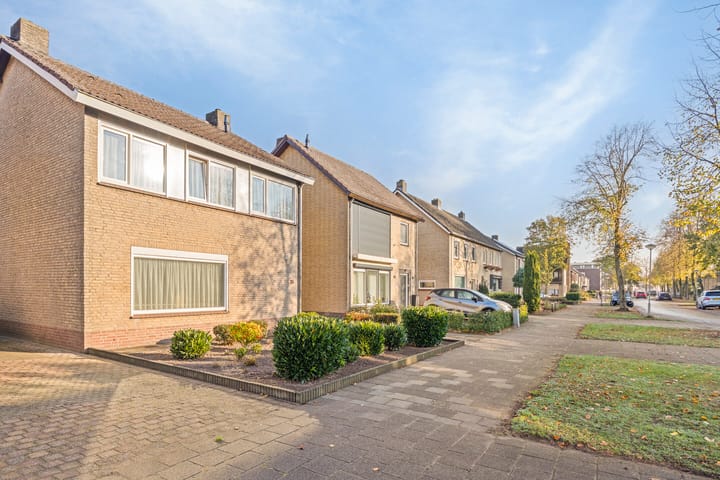 Foto 5 van Van den Houtstraat 26