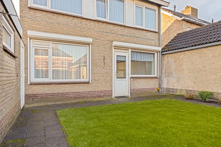 Foto 26 van Van den Houtstraat 26