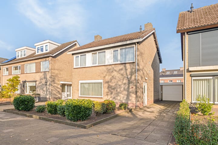 Foto 35 van Van den Houtstraat 26