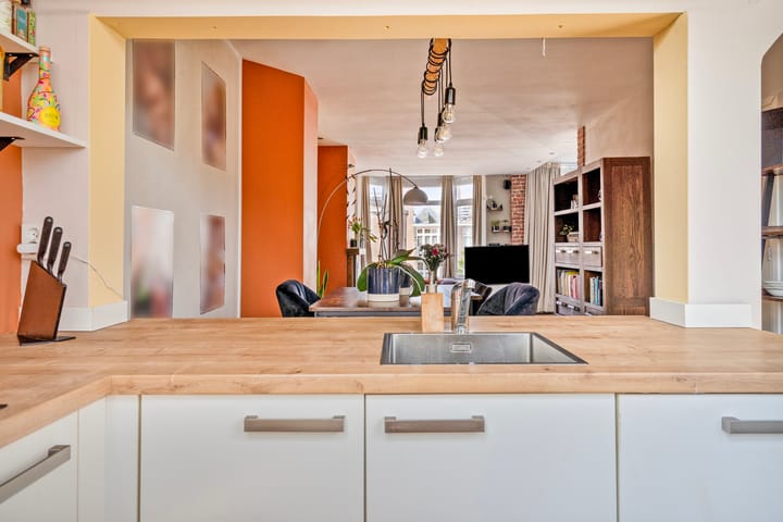 Foto 16 van Johannes Camphuijsstraat 282