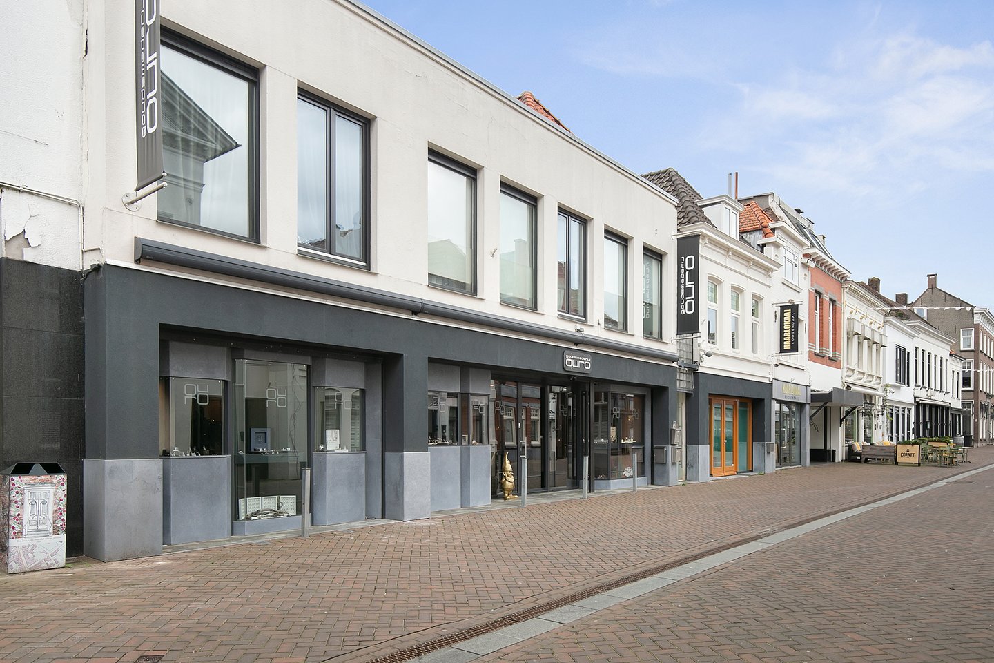 Bekijk foto 2 van Raadhuisstraat 29