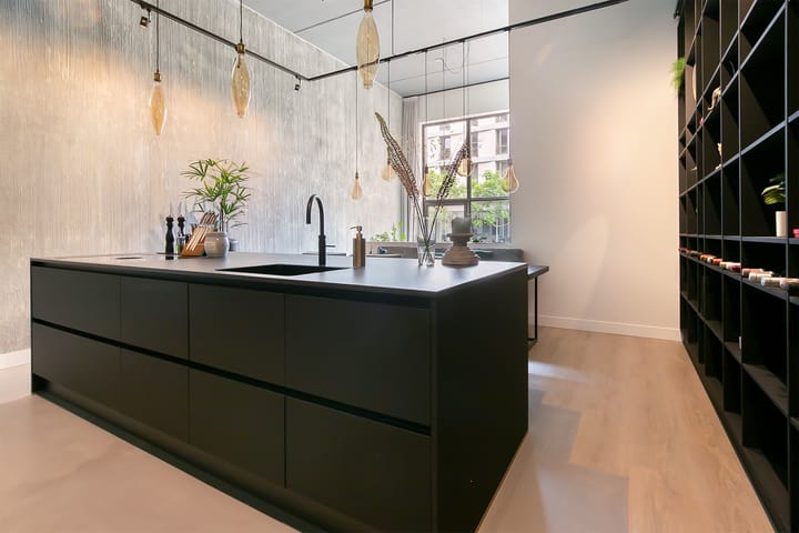 Foto 16 van Madridstraat 37