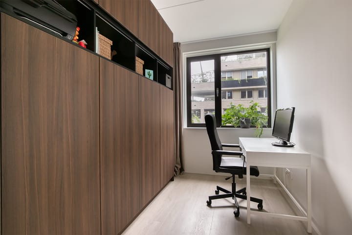 Foto 22 van Madridstraat 37