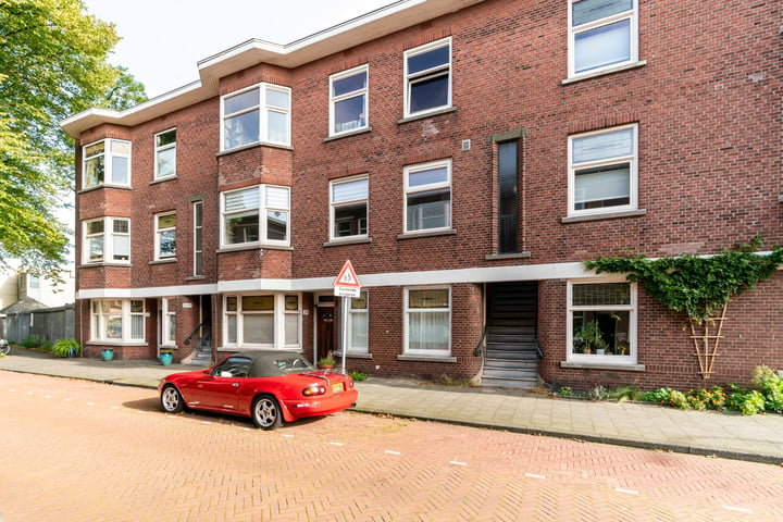 View photo of Van der Wyckstraat 22