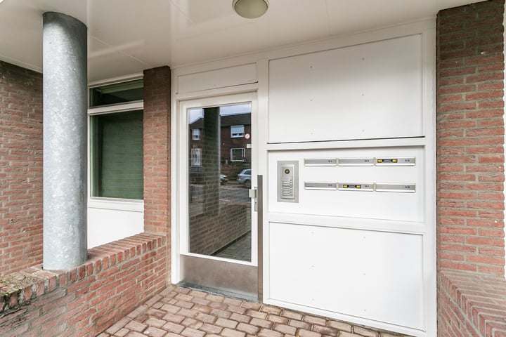 Bekijk foto 3 van Maastrichterstraat 32-A