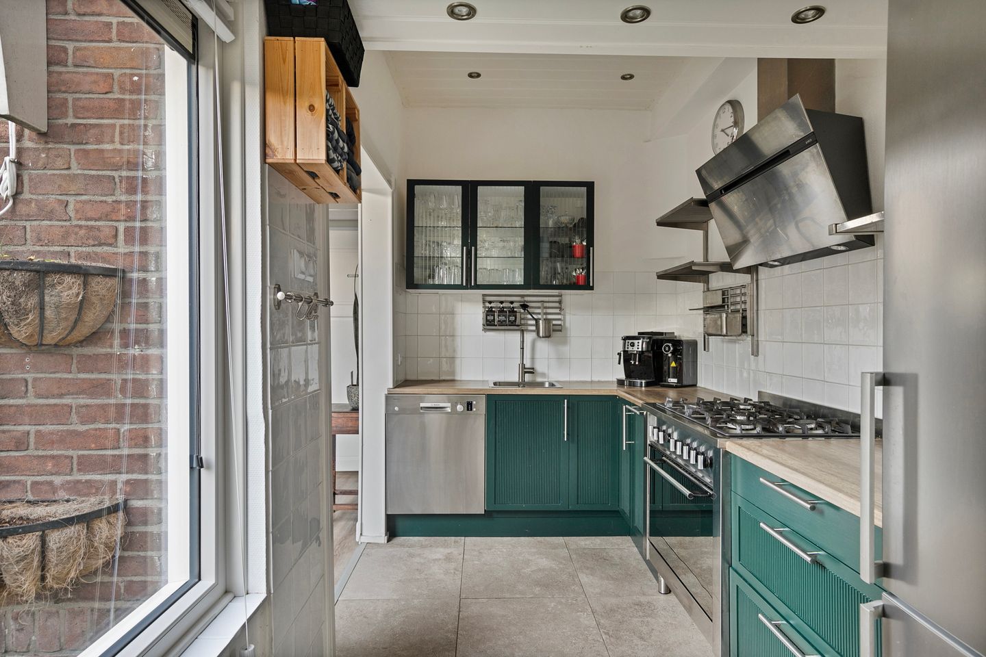 Photo 10 of Ferdinand Bolstraat 43