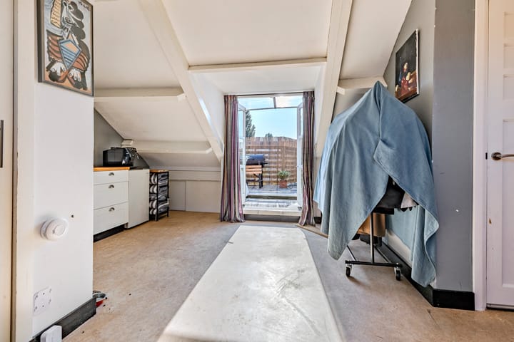 Foto 32 van Laplacestraat 76