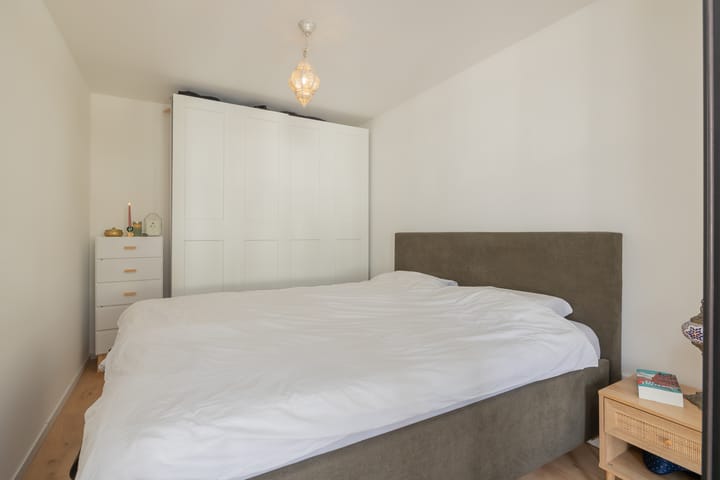 Foto 22 van Joan Melchior Kemperstraat 82-2