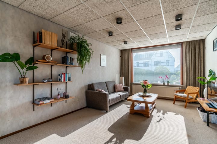 Foto 13 van Delftsestraatweg 85