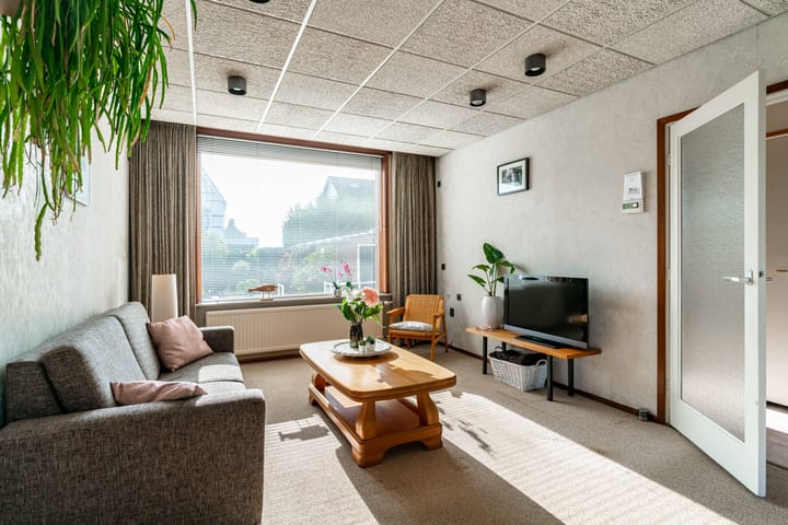 Foto 14 van Delftsestraatweg 85