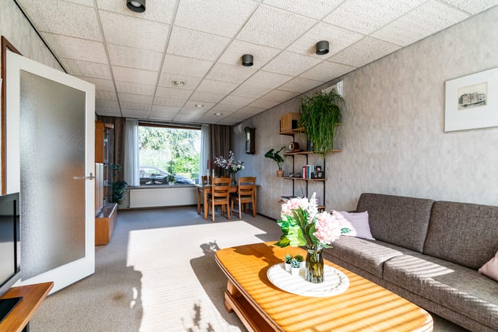 Foto 15 van Delftsestraatweg 85