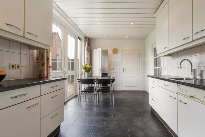 Foto 15 van Dorpsstraat 24