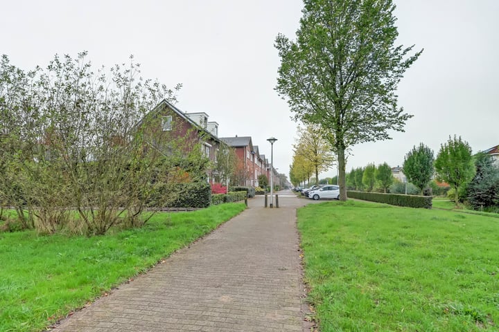 Bekijk foto 56 van Steenbokstraat 2