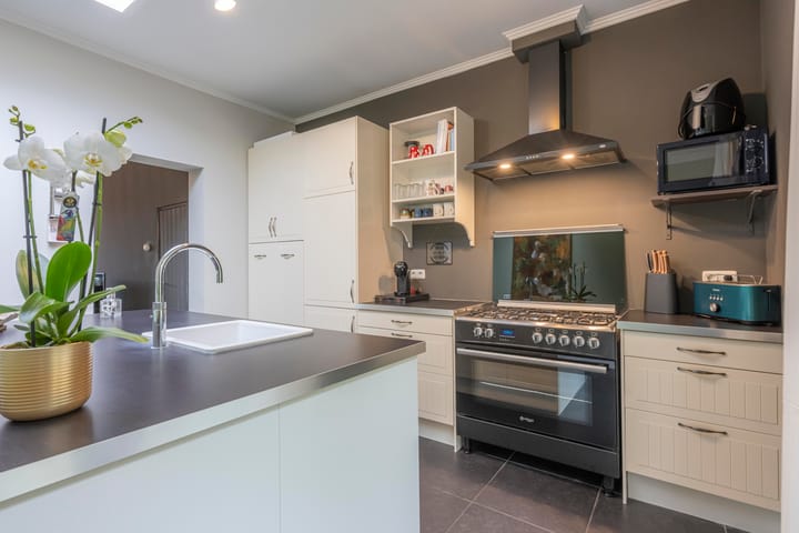 Foto 9 van Eurenderweg 43