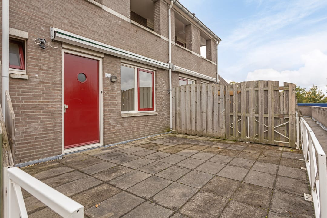 Photo 7 of Parkstraat 18-A