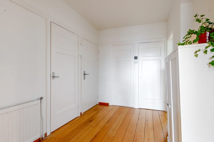 Foto 11 van Watteaustraat 13-4