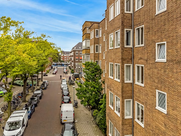 Foto 28 van Watteaustraat 13-4