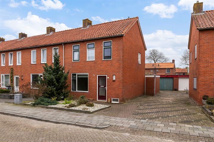 Bekijk foto 1 van Ernst Casimirstraat 13