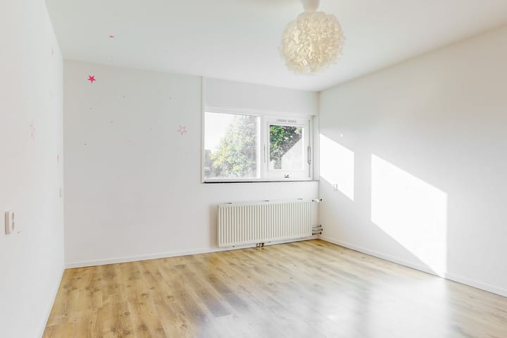 Foto 10 van Klagerstuin 99