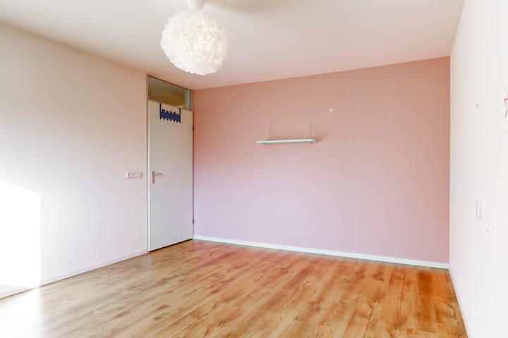 Foto 11 van Klagerstuin 99