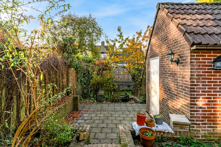 Foto 28 van Klagerstuin 99