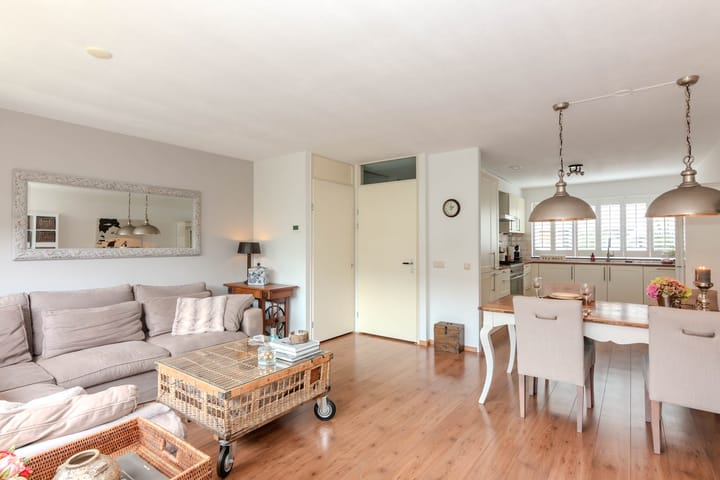 Foto 12 van Jeanne van Schaik-Willingstraat 5