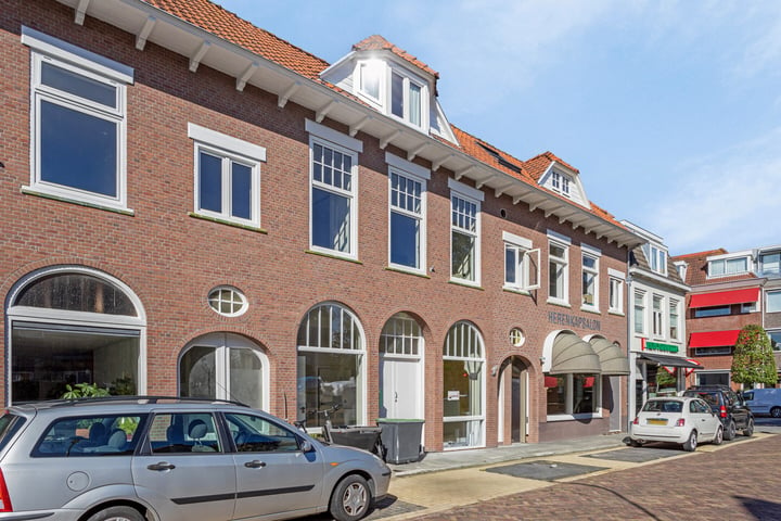 Bekijk foto 2 van Deutzstraat 6-A