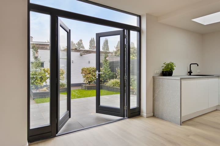 Foto 11 van Juliana van Stolbergstraat 18