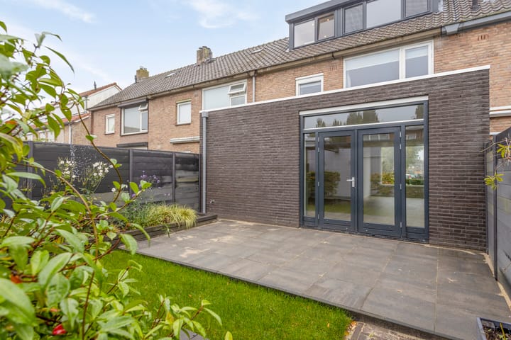 Foto 28 van Juliana van Stolbergstraat 18