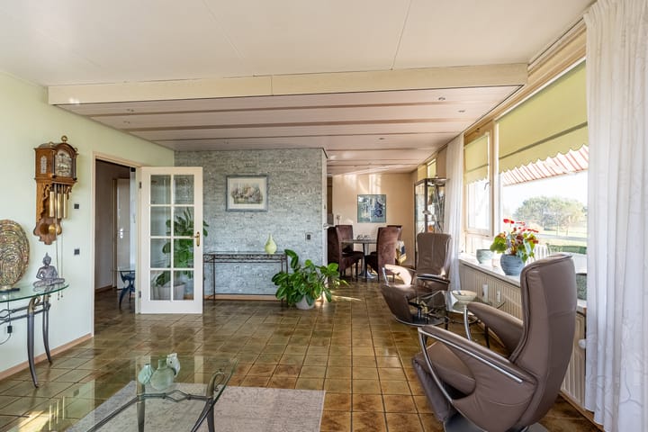 Foto 10 van Tooroplaan 56