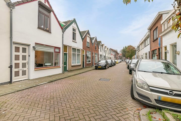 Foto 6 van Middelharnissestraat 7