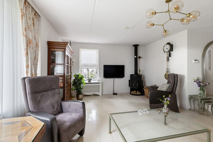 Photo 11 of Krulmos 1