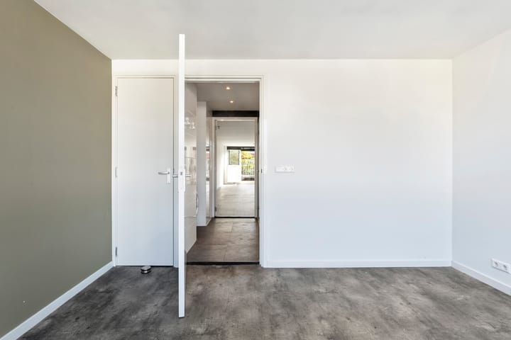 Foto 24 van Reaumurstraat 3-A