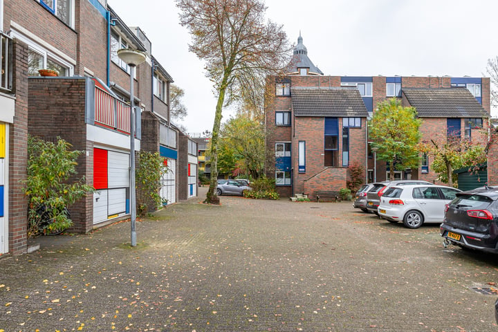 Bekijk foto 36 van Mondriaanstraat 48