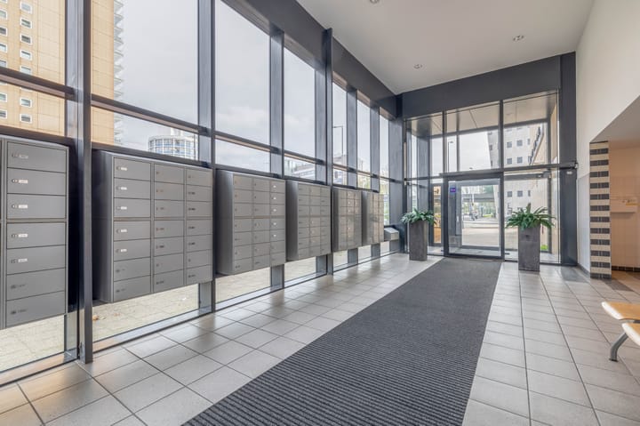 Foto 9 van Strevelsweg 875