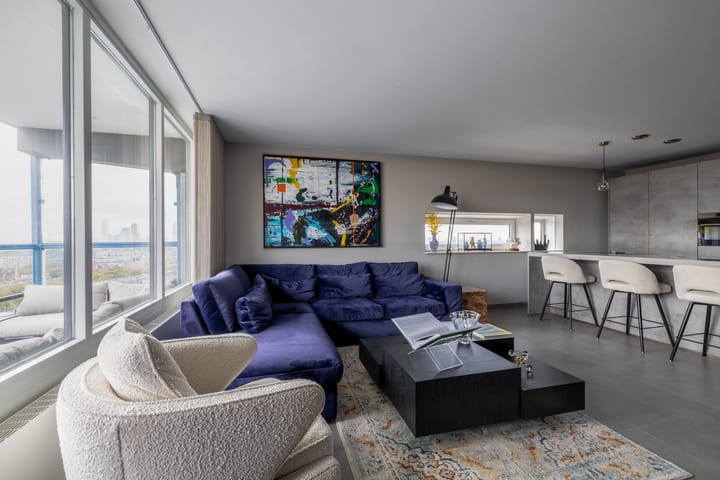 Foto 15 van Strevelsweg 875