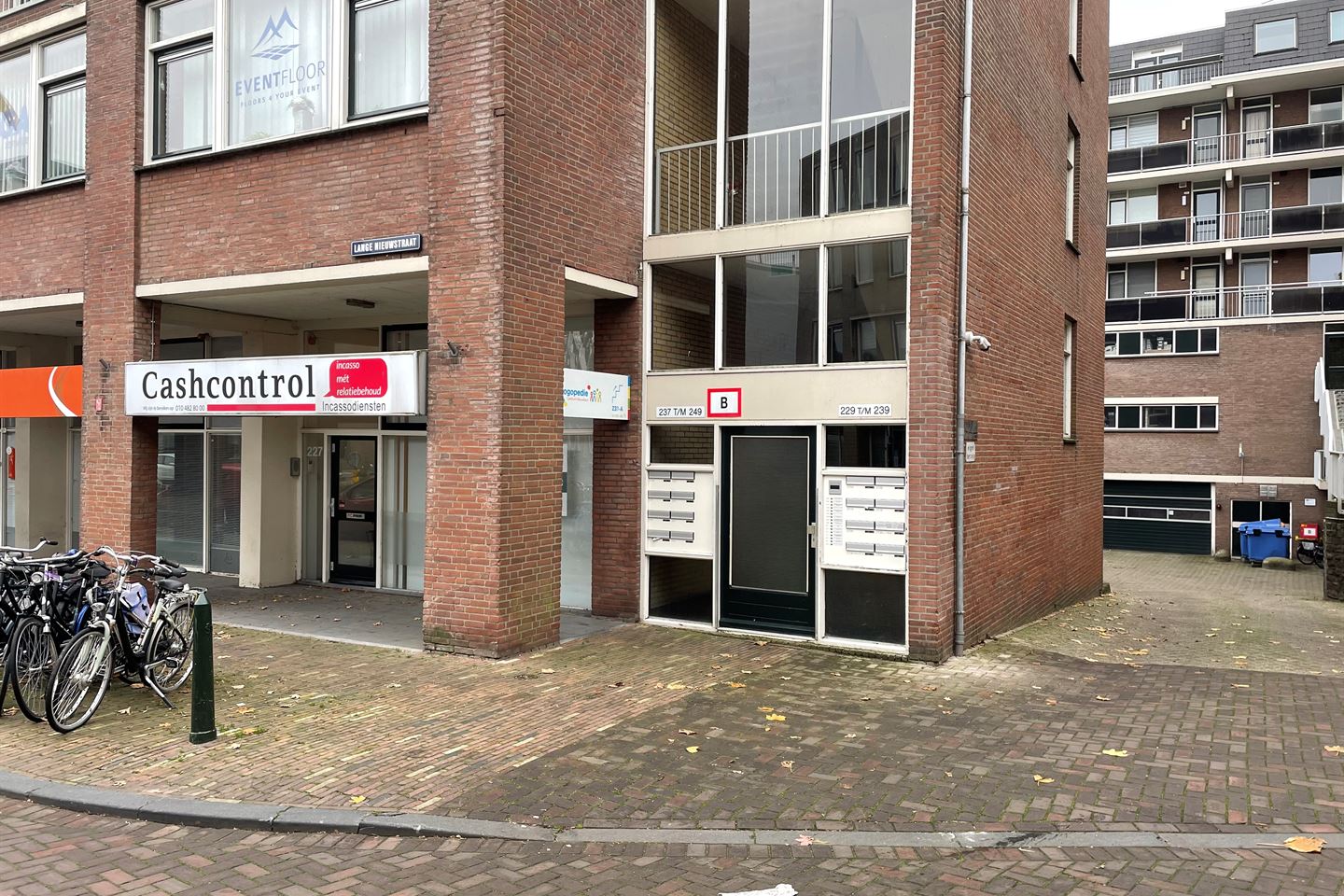 Bekijk foto 2 van Lange Nieuwstraat 235