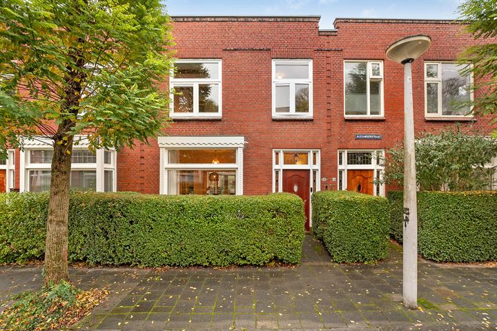 View photo of Alexanderstraat 18