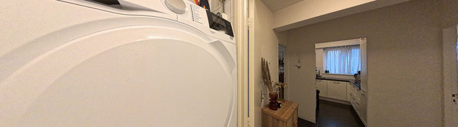 Bekijk 360° foto van Badkamer van van Hogendorplaan 184