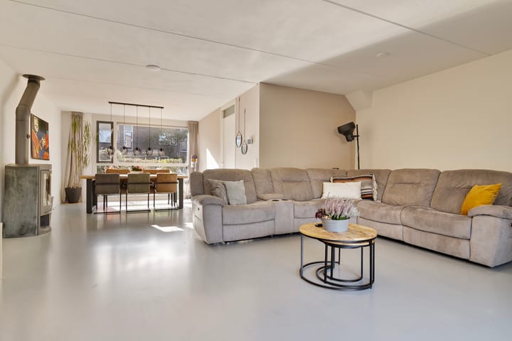 Foto 11 van Vrijdagstraat 24