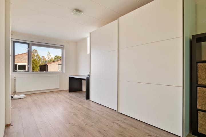 Foto 27 van Vrijdagstraat 24