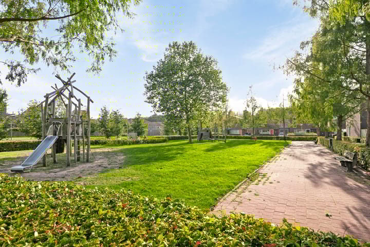 Foto 38 van Vrijdagstraat 24