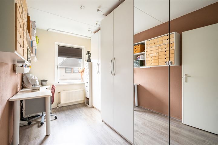 View photo 12 of Carry van Bruggenstraat 27