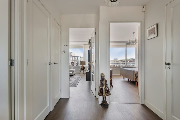 Foto 5 van Loosduinse Hoofdplein 247