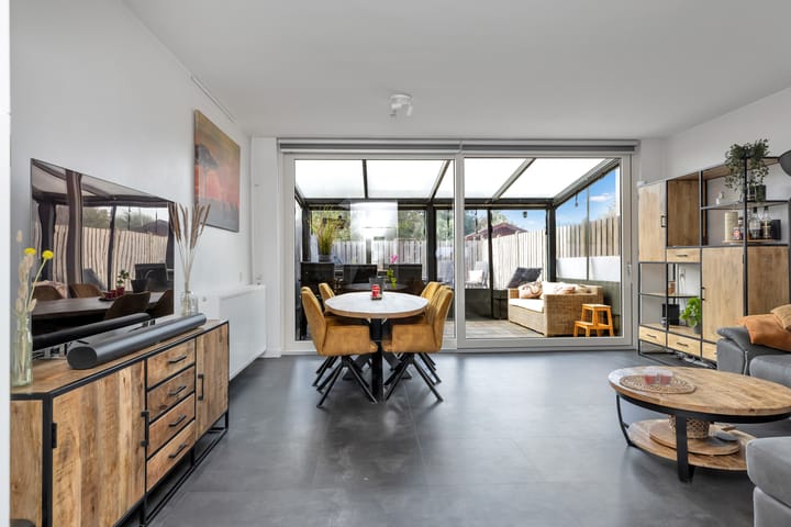 Foto 4 van Kruiszwin 3338